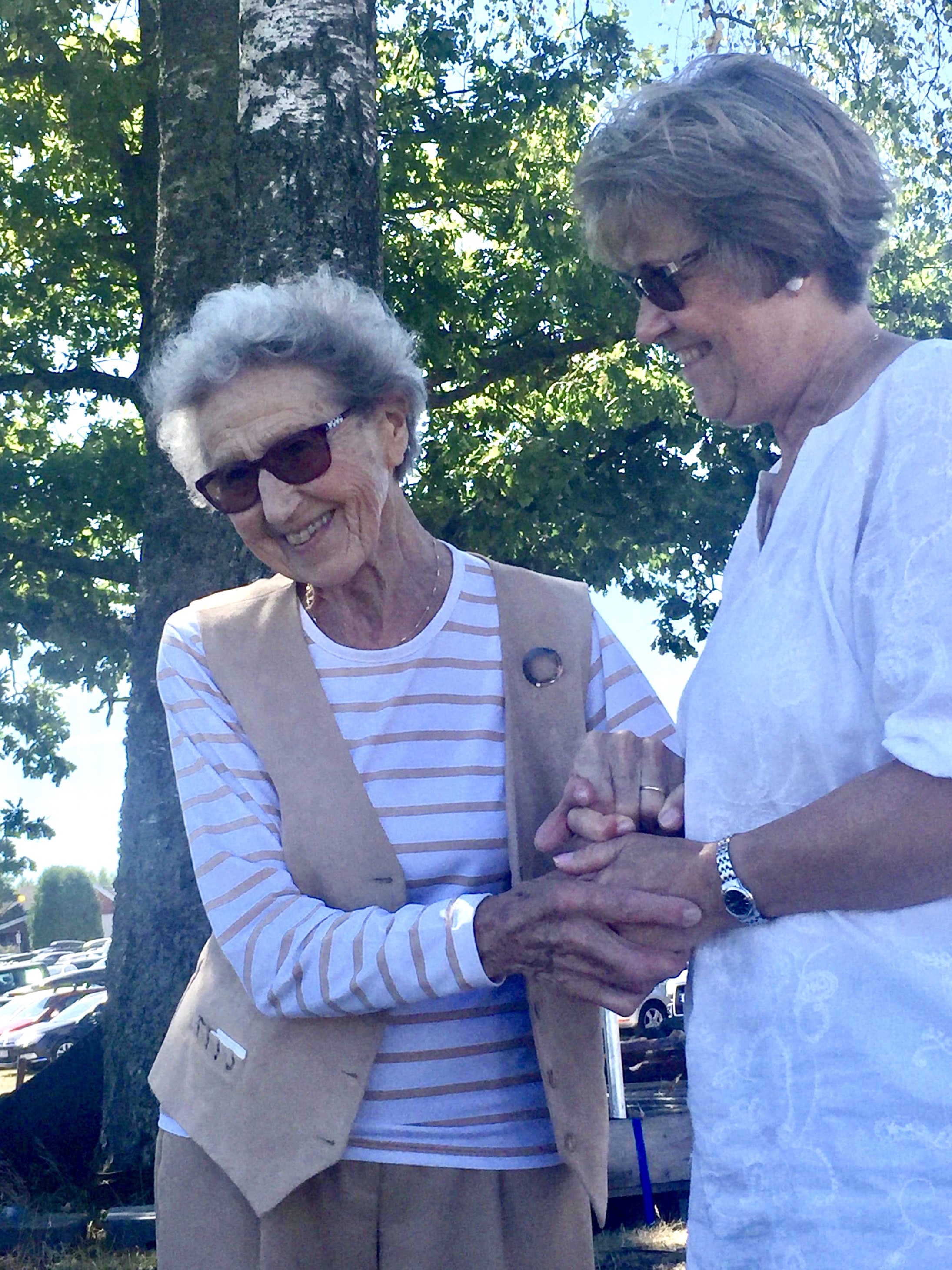 0EB00A66-BA8F-4511-B6BF-A26F3F1BBE1E