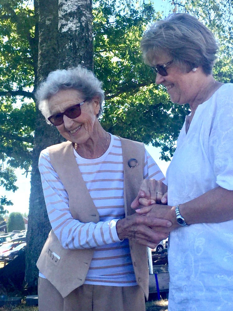 0EB00A66-BA8F-4511-B6BF-A26F3F1BBE1E